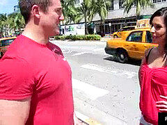 Braunhaarige, Spermaladung, Füsse, Masturbation