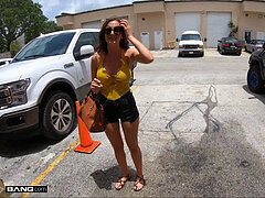 Brief, mommy, garage