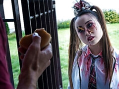 Arsch, Blasen, Braunhaarige, Doppelpenetration, Handjob, Strümpfe, Jungendliche (18+), Flotter dreier