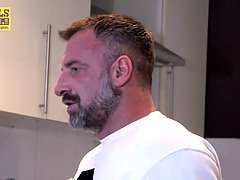 Sadomasochismus, Kehlenfick, Schwanz, Domination, Erniedrigung, Milf, Rau, Strümpfe