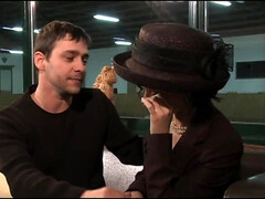 Grosser arsch, Blondine, Blasen, Fesselspiele, Braunhaarige, Puppe, Handjob, Milf