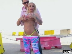 Любители, Большая жопа, Минет, Грудастые, Семяизвержение, Секс без цензуры, На публике, Наездница