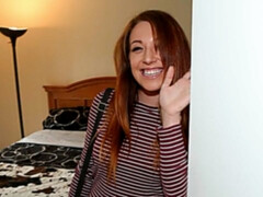 Gros cul, Blonde, Sucer une bite, En levrette, Branlette thaïlandaise, Pov, Adolescente, Nénés