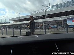 Enthousiasteling, Bruinharig, Brillen, Hd, Gezichtspunt, Openbaar, Schreeuwen, Stewardes