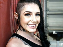 Gros cul, Sucer une bite, En levrette, Hard, Seins naturels, Pov, Adolescente, Nénés