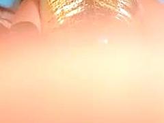 Enthousiasteling, Latijnse vrouw, Masturbatie, Moeder die ik wil neuken, Roken, Alleen, Tieten likken, Speelgoed