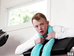 Tussi, Grosser arsch, Grosser schwanz, Braunhaarige, Kehlenfick, Hardcore, Hd, Titten