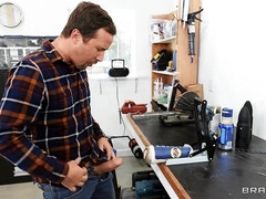 Lieveling, Grote mammen, Natuurlijke tieten, Pornster, Kut duiken, Realiteit, Tieten likken