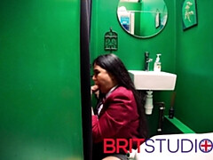 18 летние, Любители, Азиатки, Британки, Дыра в стене, Хд, Молоденькие, Униформа