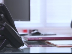 Rubia, Gafas, Pajear, Lamidas, Tetas naturales, Oficina, Coño, Falda