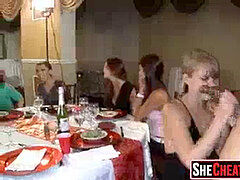 Amateur, Grosse bite, Noire, Club, Tir de sperme, Femme dominatrice, Orgie, Fête