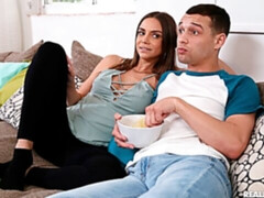 Culo, Culo grande, Tetas grandes, Rubia, Mamada, Estilo perrito, Afeitado, Adolescente