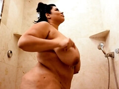 Gorda, Corridas faciales, Latina, Madres para coger