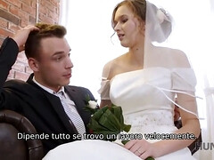 Sucer une bite, Mariée, Brunette brune, En levrette, Argent, Réalité, Jarretelles, Adolescente