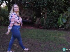 Cul, Gros cul, Gros seins, Sucer une bite, Plantureuse, Tir de sperme, Poilue, Hard