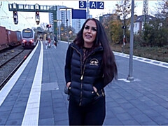 Минет, Брюнетки, Собачьи, Хд, От первого лица, Киски, Сосущие, Туалет