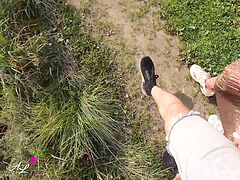 18 jahre, Blasen, Paar, Spermaladung, Freundin, Lingerie, Im freien, Jungendliche (18+)