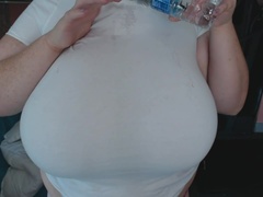 Amateur, Tetas grandes, Gorda, Hembra, Fetiche, Solo, Tetas, Mojado