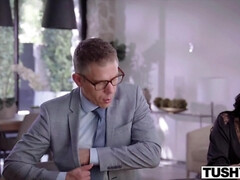 Morena, Universidad, Pareja, Garganta profunda, Lencería, Madres para coger, Sexo fuerte, Maestra