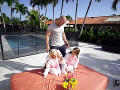 Брюнетки, Член, Европейки, Ласковые ручки, Лизание, Крошечные, Киски, Сиськи