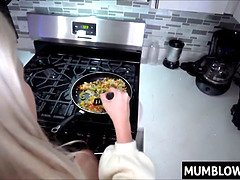 Grote mammen, Blond, Rondborstig, Oudere vrouw, Masturbatie, Moeder die ik wil neuken, Moeder, Stiefmoeder