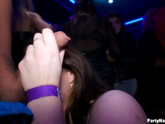 Blondine, Blasen, Cfnm, Frau, Fingern, Interrassisch, Pov, Öffentlich