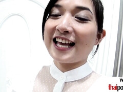 Farang fucking a Thai teenagers hairy slit