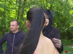 Пальцем, Лесбиянка, Лизание, На природе, Киски, Игрушки, Вибратор