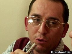 Plantureuse, Grosse, Mamie, Hard, Pov, Chatte, Réalité, Plan cul à trois