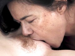 Grosse titten, Lesbisch, Milf