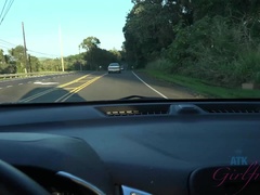 Blonde, Doigter, Petite amie, Masturbation, De plein air, Maigrichonne, Fumer, Voyeur