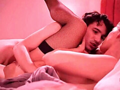 Grosse titten, Hundestellung, Familie, Milf, Mutti, Natürlichen titten, Stiefmutter