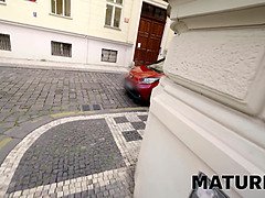 Блондинки, Измена, Чешки, Секс без цензуры, Зрелые, Натуральные, Натуральные сиськи, Чулки