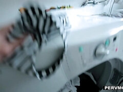 Cuarto de baño, Mamada, Madres para coger, Mamá, Tetas naturales, Montar, Madrastra, Hilo dental