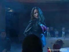 Gros seins, Brunette brune, Nénés