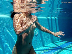 Culo grande, Bikini, Desnudo, Ruso, Bajo el agua
