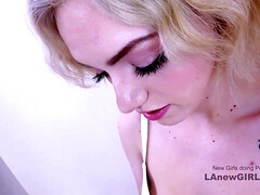 Vorstellungsgespräch, Blasen, Sperma im mund, Kehlenfick, Schwanz, Natürlichen titten, Orgasmus, Ablutschen