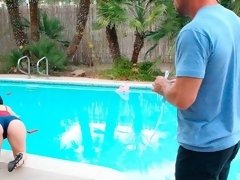 Blasen, Braunhaarige, Sperma im mund, Spermaladung, Hundestellung, Masturbation, Rasiert, Titten