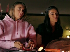 Жопа, Спальня, Черные, Пирсинг, Киски, Носки, Тату, Сиськи