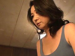 Asiatique, Beauté, Brunette brune, Attrapée, Femme couguar, Masturbation, Maman, Chatte