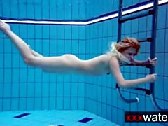 18 años, Amateur, Bikini, Rubia, Desnudo, Nudista, Piscina, Público