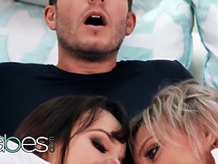 Blondine, Geile alte tussi, Frau frau mann, Milf, Flotter dreier