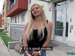 Amateur, Gros seins, Sucer une bite, En levrette, Faciale, De plein air, Pov, Public