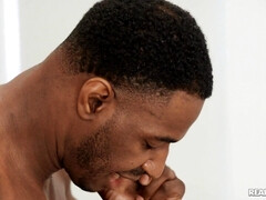 Grosse titten, Schwarz, Blasen, Vollbusig, Schwarz, Lecken, Muschi, Reiten