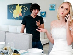 Blond, Hondjeshouding, Handbeurt, Keuken, Masturbatie, Slipje, Strippen, Tiener