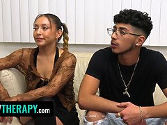 Sucer une bite, Tir de sperme, Hd, Fille latino, Criant, Adolescente, Plan cul à trois