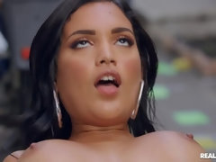 Lieveling, Grote lul, Rondborstig, Hardcore, Pornster, Kut duiken, Realiteit, Rijden