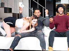 Arsch, Blondine, Blasen, Doppelpenetration, Interrassisch, Mann mann frau, Natürlichen titten, Flotter dreier