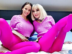 Спальня, Большая жопа, Большой член, Большие сиськи, Минет, Собачьи, Две девушки, Милф