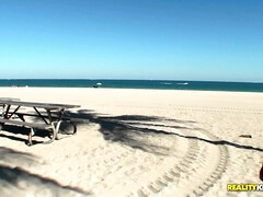 Braunhaarige, Aufs gesicht abspritzen, Zierlich, Piercing, Pov, Tätowierung, Jungendliche (18+)